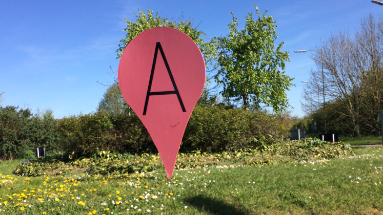 Playhatch Roundabout