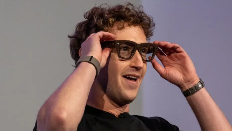 Mark Zuckerberg, àrd-oifigear Meta, le paidhir ghlainneachan AI air