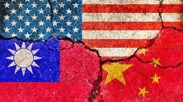 the US, Taiwanese and Chinese flags