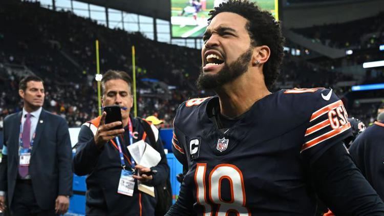 Caleb Williams celebrates Chicago Bears' win against Jacksonville Jaguars at Tottenham Hotspur Stadium