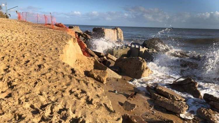 Erosion at Hemsby gap