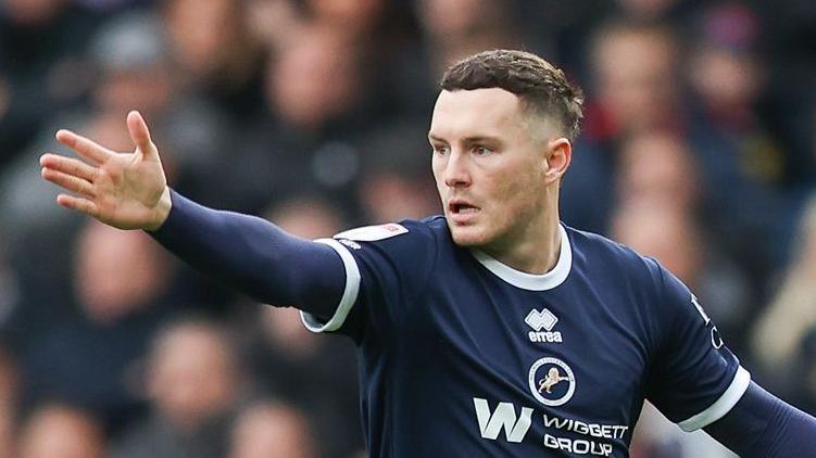 Macaulay Langstaff in action for Millwall