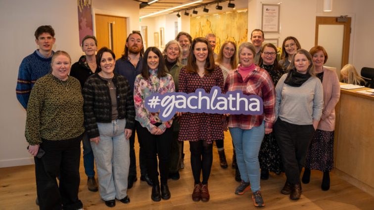 Bòrd na Gàidhlig a' cur na h-iomairt #gachlatha air bhonn 
