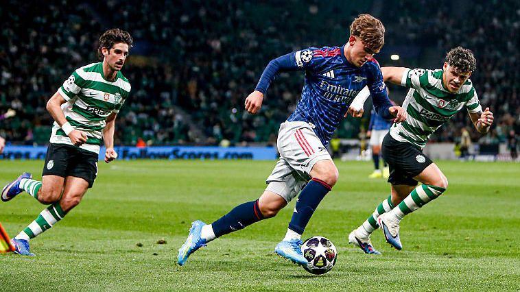 Max Dowman drives with the ball against Sporting