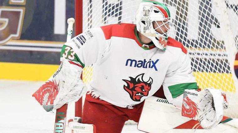 Ben Bowns in goal for Cardiff Devils