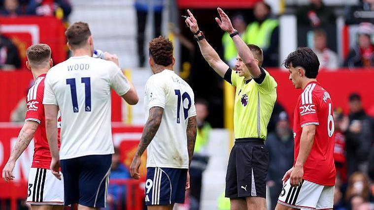 Manchester United are awarded a penalty against Nottingham Forest