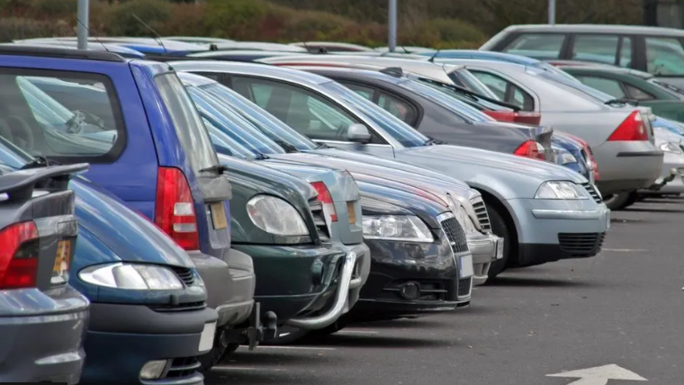 Gereric pictures of cars in a car park