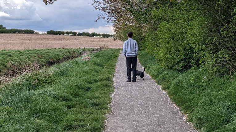 Gemma took a photo from 2022 which shows the river without the long reeds or overgrown vegetation. 