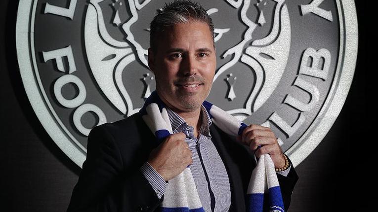 Marti Cifuentes wearing Leicester scarf