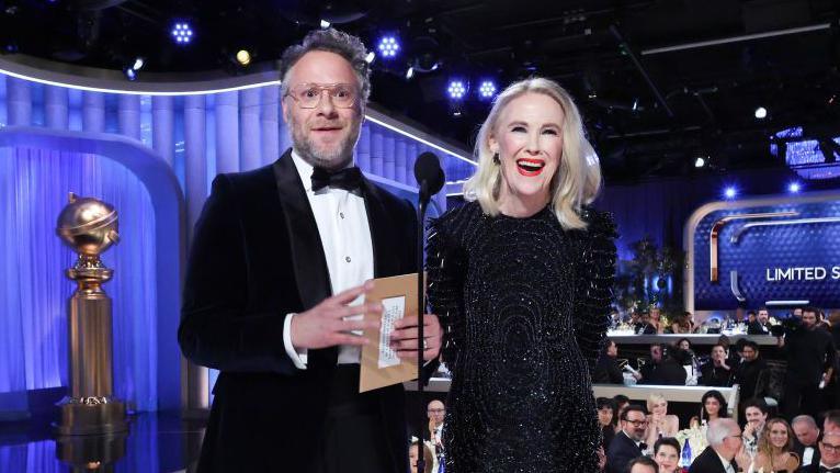 Catherine O'Hara, star of Schitt's Creek and Home Alone, dies aged 71 - BBC  News