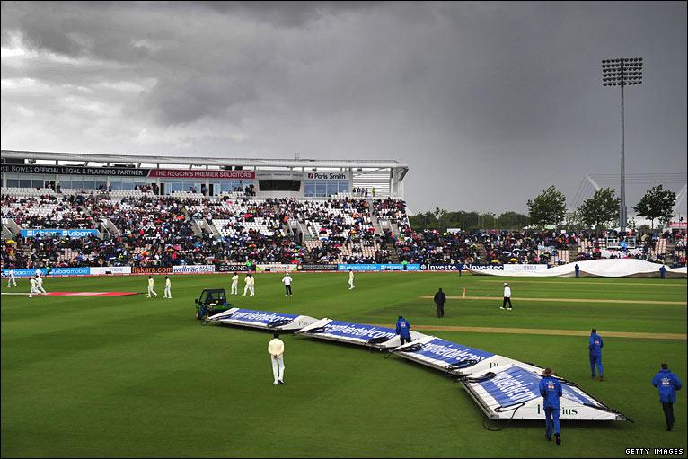 The covers come on yet again at the Rose Bowl