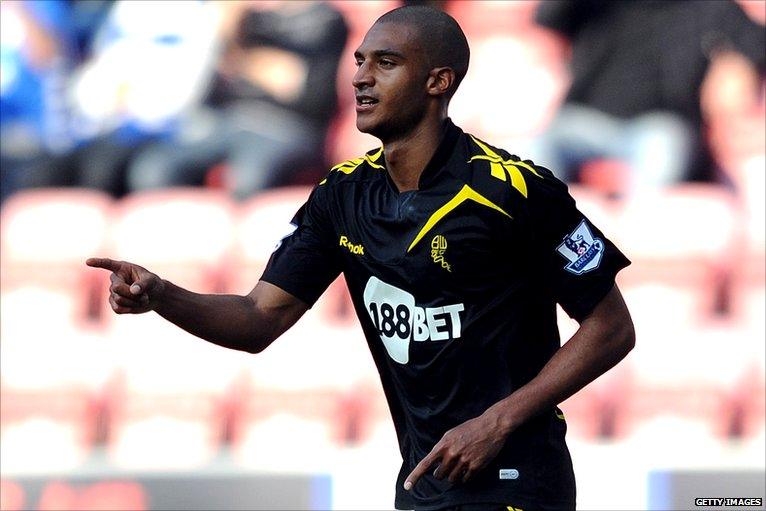 David Ngog scores Bolton's second