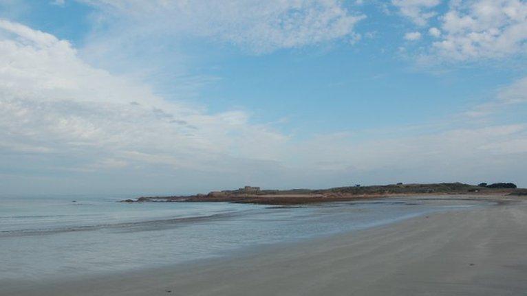 Vazon beach