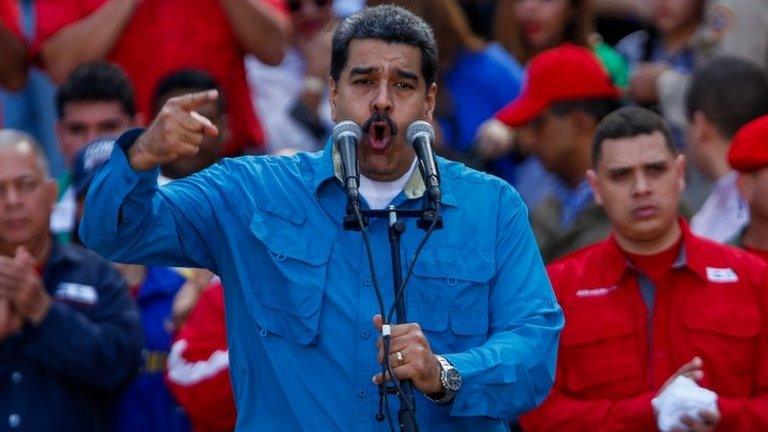 Venezuelan President Nicolas Maduro (C) participates in the commemoration of the 60th anniversary of the uprising against General Marcos Perez Jimenez in Caracas, Venezuela, 23 January 2018.