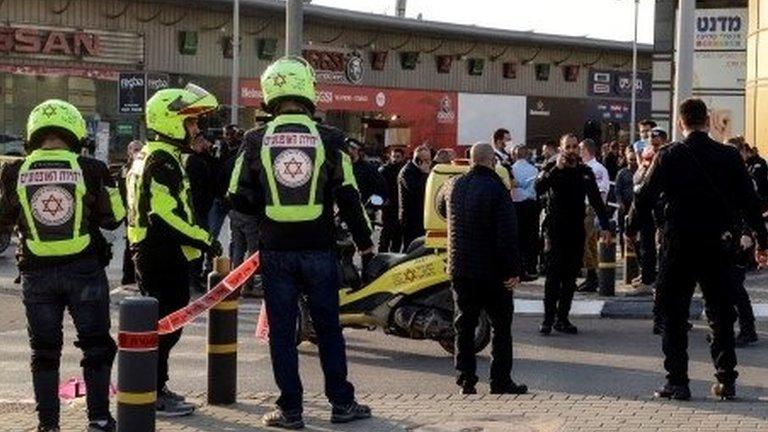 Israeli emergency services at scene of attack (22/03/22)