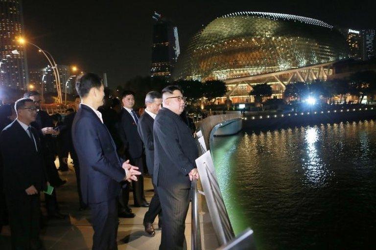 Kim Jong-un (centre) in Singapore. Photo: 11 June 2018