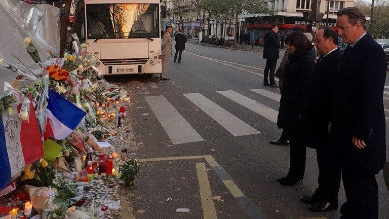 David Cameron and President Hollande outside the Bataclan in Paris