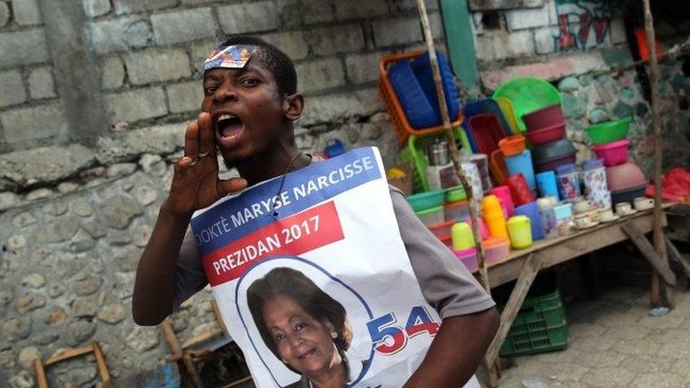 Supporters of the the Lavalas party presidential candidate Marise Narcisse demonstrate in Port-au-Prince, Haiti, 22 November 2016, two days after the general elections in the country.