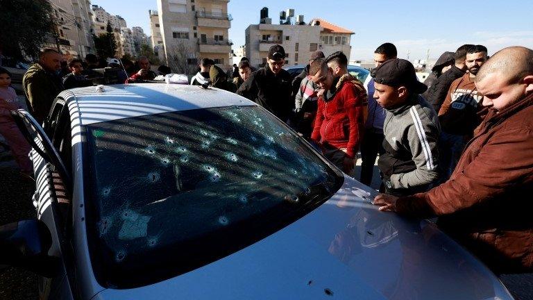 Bullet-riddled car in Nablus (08/02/21)