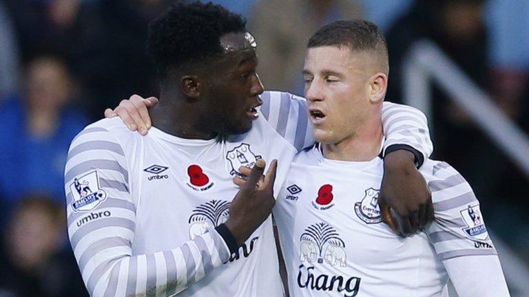 Romelu Lukaku and Ross Barkley celebrate