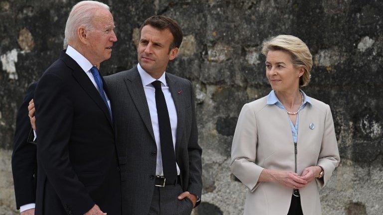 Biden, Macron