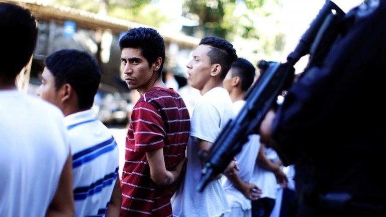 Suspected Mara Salvatrucha gang members in El Salvador, 22 Nov 2016