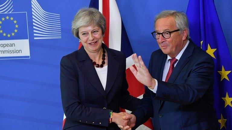 Theresa May and Jean-Claude Juncker