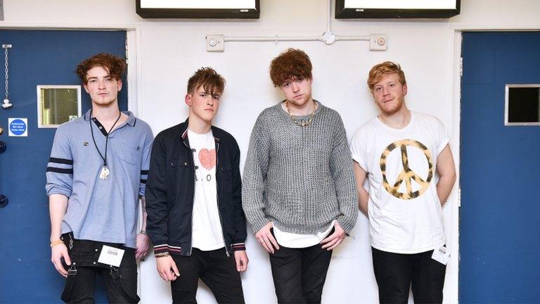 Viola Beach