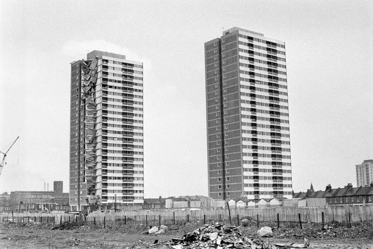 Ronan Point is the tower at left, with the collapsed edge visible