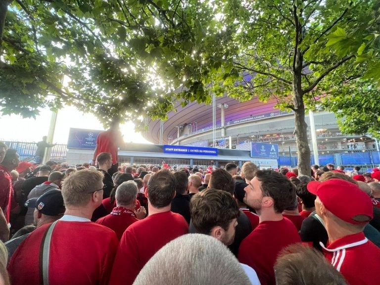 Fans out side ground