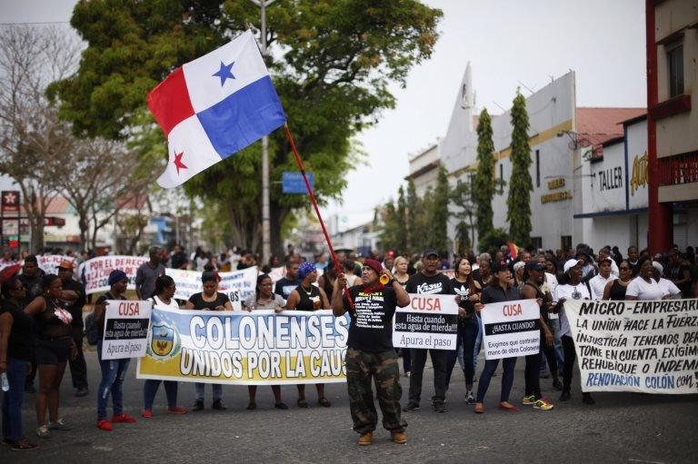 Protestors march peacefully at the Caribbean city of Colon, Panama, 13 March 2018.