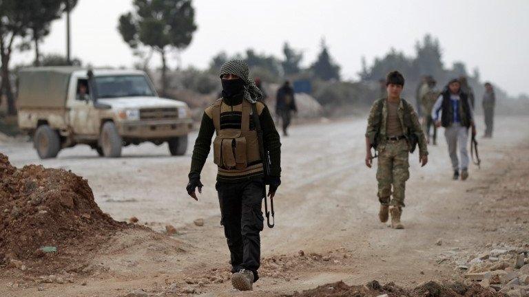 FSA fighters on outskirts of al-Bab (04/02/17)