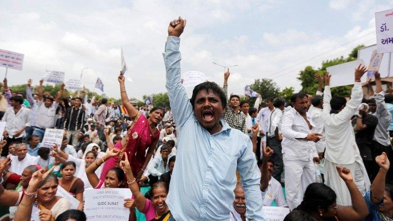 Indian PM Narendra Modi criticises attacks on Dalits - BBC News