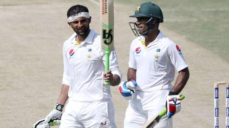 Shoaib Malik's innings lasted 420 balls and included 24 fours and four sixes