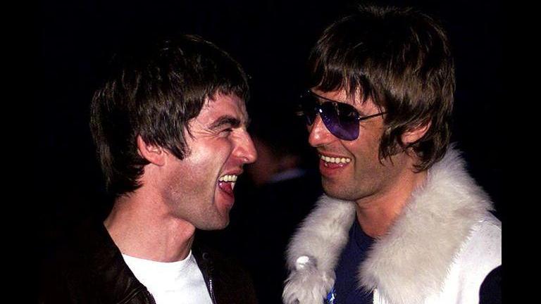 Noel and Liam Gallagher in 2001