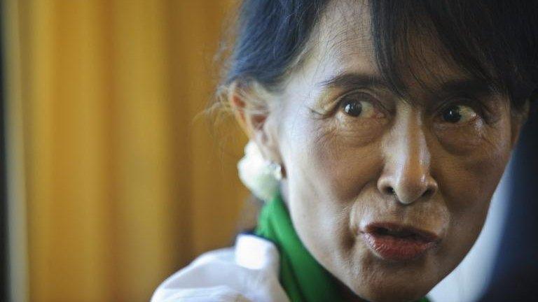 Burma opposition leader Aung San Suu Kyi, on 14 June, 2012 on the train between Geneva and Bern