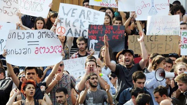 Georgian students protest against torture in prisons (20 Sept 2012)