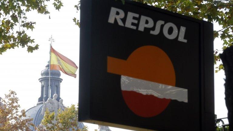 Reuters petrol station in Madrid, Nov 2012