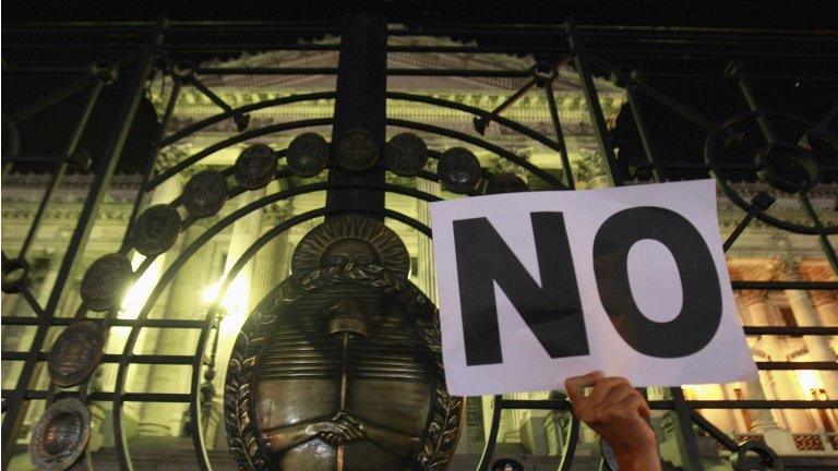 Protesters gathered outside the Argentine parliament to demonstrate against a deal with Iran