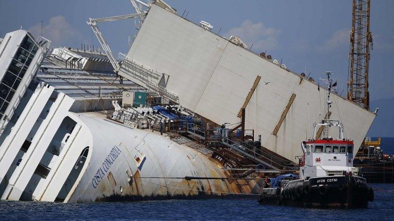 Shipwrecked Costa Concordia, 14 May 2013