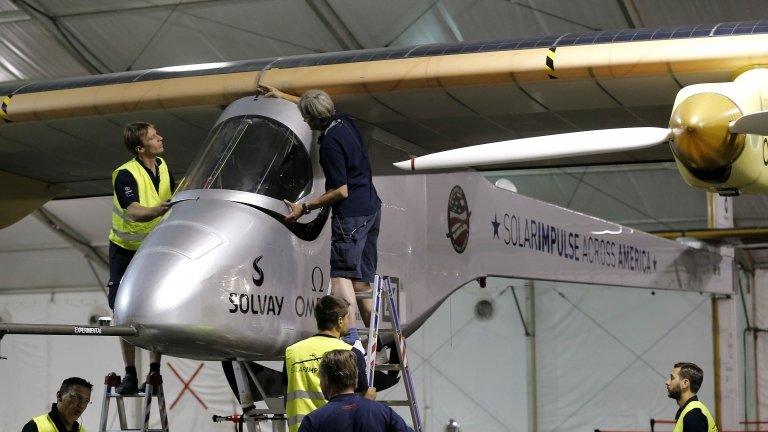 Solar Impulse plane before Phoenix takeoff