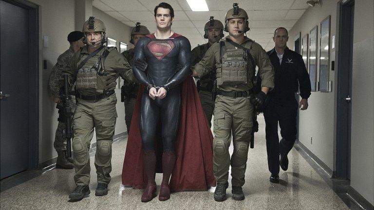 Henry Cavill (centre) in Man of Steel