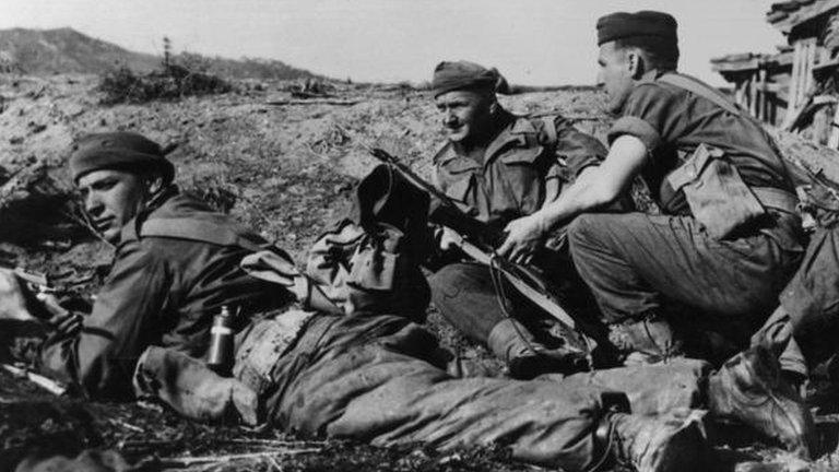 Soldiers of the Argyll and Sutherland Highlanders in the Korean War