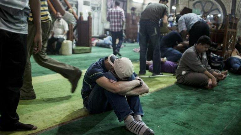 Inside al-Fath mosque, 16 Aug