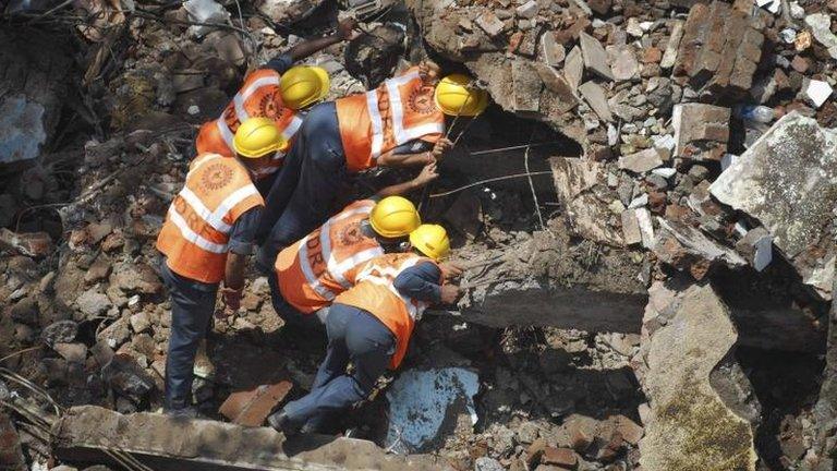 Workers at the Mumbai site, 28 Sept