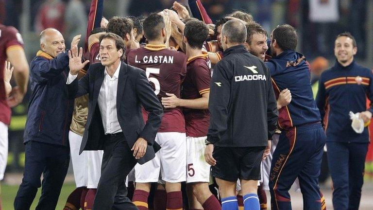 Roma celebrate beating Chievo