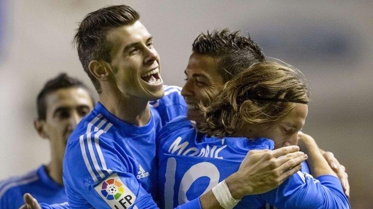 Cristiano Ronaldo celebrates with Ronaldo for Real Madrid