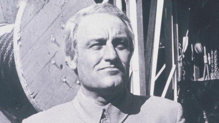 Charles Gray