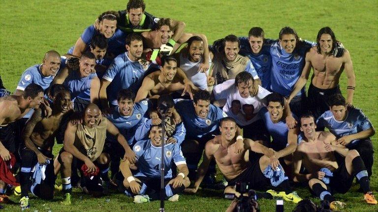 Uruguay celebrate qualifying for the World Cup