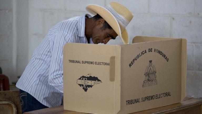 Man votes in Honduras general elections